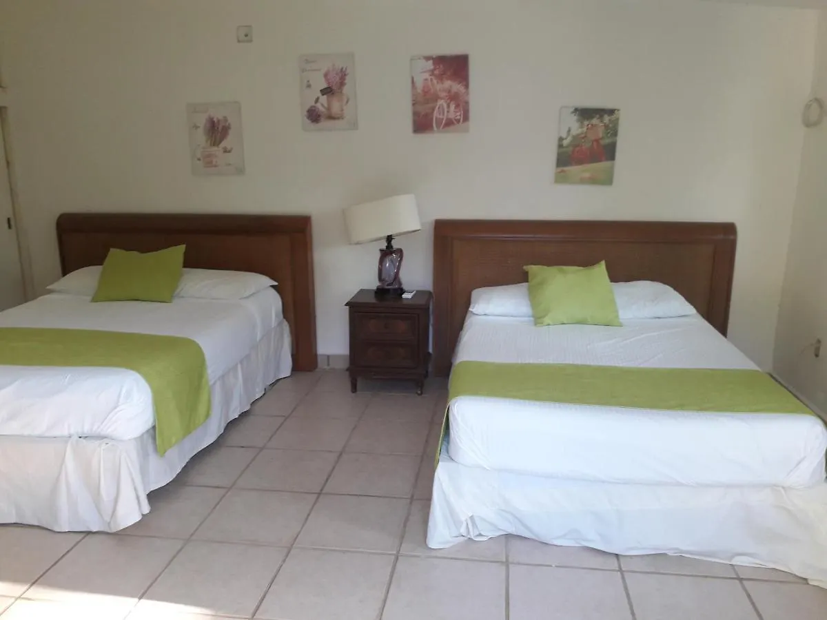 *** Bed & Breakfast Villa Airport B&B Familiar Cancún Mexico