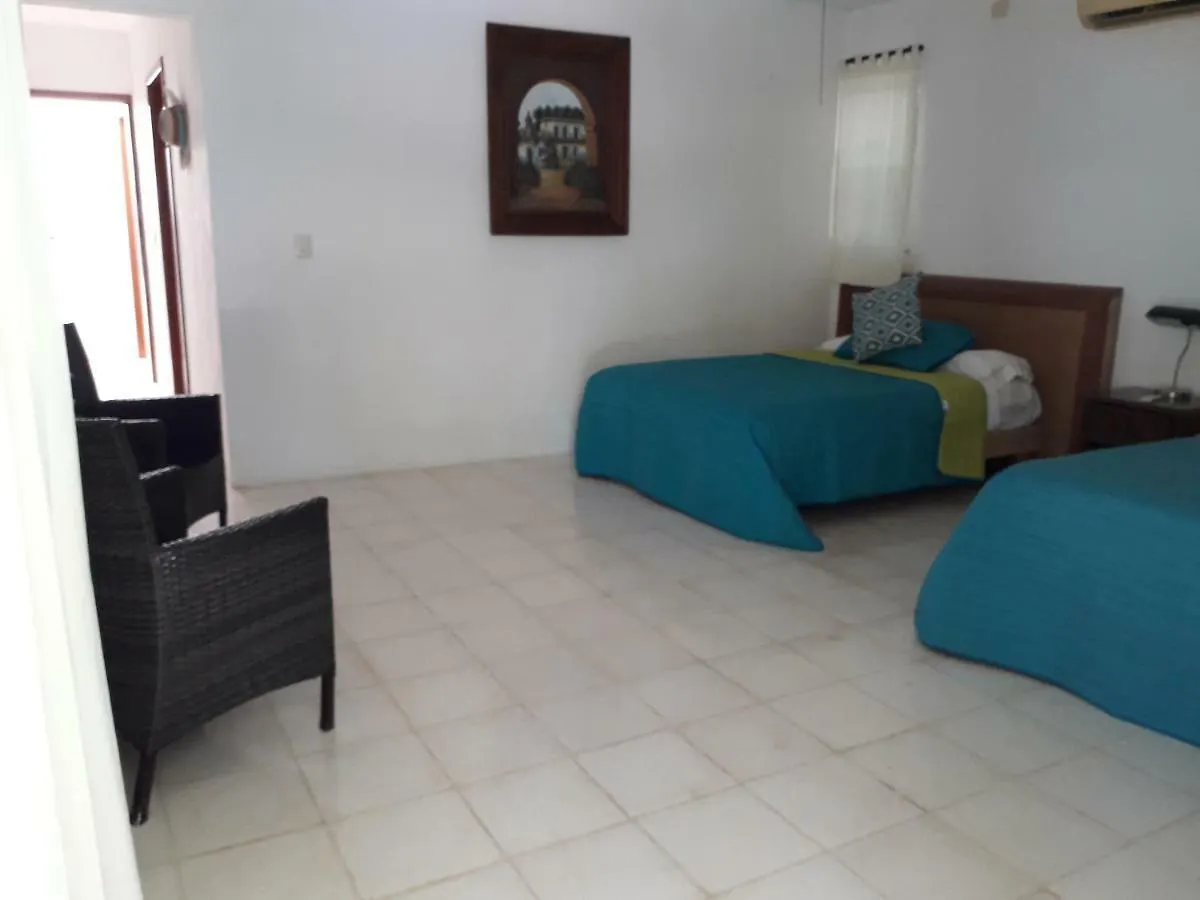 Villa Airport B&B Familiar Cancun Mexico