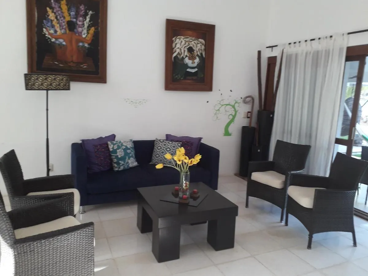 Villa Airport B&B Familiar Cancun 3*,  Mexico